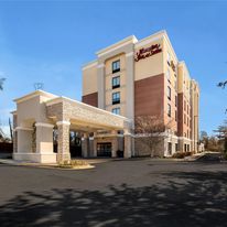 Hampton Inn & Suites, Camp Springs