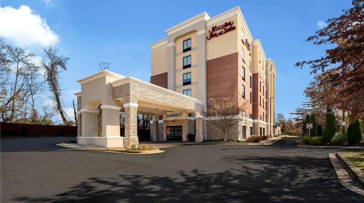 Hampton Inn & Suites, Camp Springs Exterior