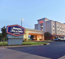 Hampton Inn & Suites Alexandria Exterior
