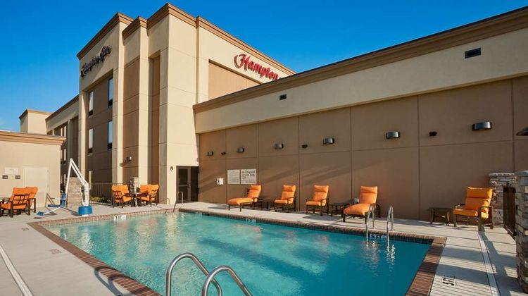 Hampton Inn Magnolia Pool