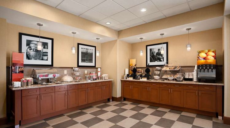 Hampton Inn Magnolia Restaurant