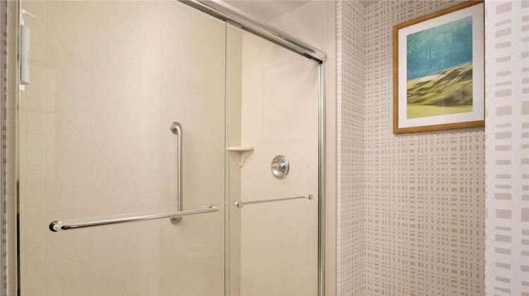 Hampton Inn Thomson Room