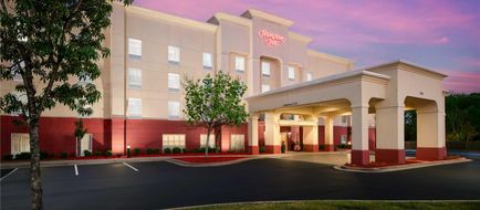 Hampton Inn Thomson Exterior