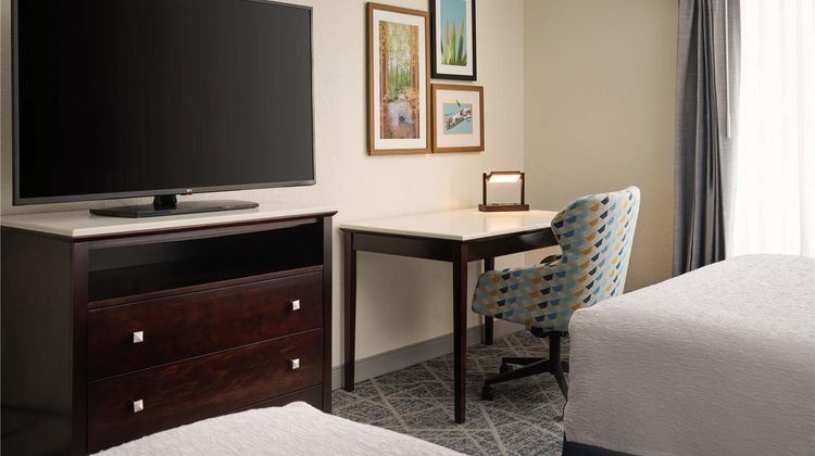 Hampton Inn Thomson Room