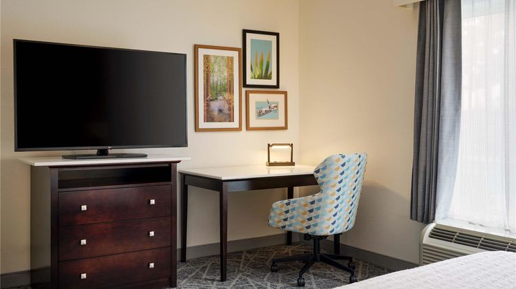Hampton Inn Thomson Room