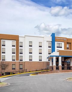 Hampton Inn & Suites Augusta West