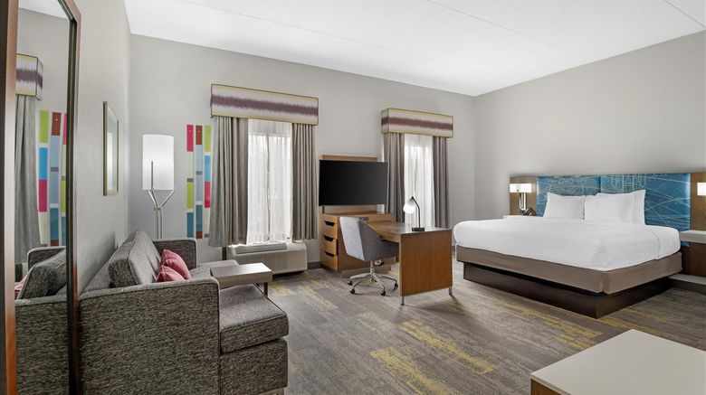 <b>Hampton Inn & Suites Augusta West Room</b>. Images powered by <a href="https://iceportal.shijigroup.com/" title="IcePortal" target="_blank">IcePortal</a>.