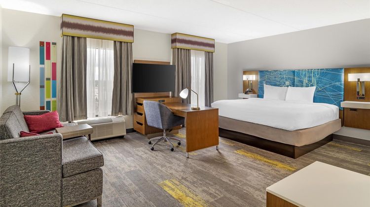 Hampton Inn & Suites Augusta West Room