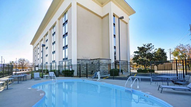 Hampton Inn Athens Pool
