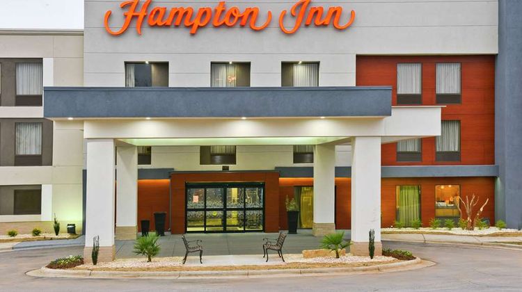 Hampton Inn Madison Exterior