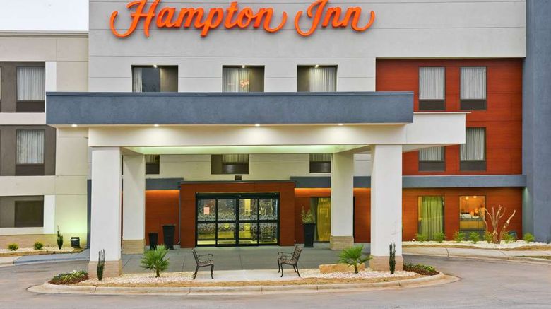 <b>Hampton Inn Madison Exterior</b>. Images powered by <a href="https://iceportal.shijigroup.com/" title="IcePortal" target="_blank">IcePortal</a>.