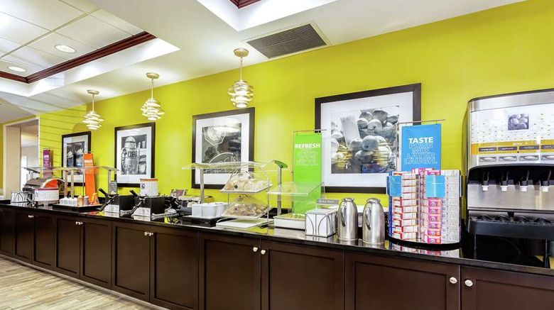 <b>Hampton Inn Amelia Island Restaurant</b>. Images powered by <a href="https://iceportal.shijigroup.com/" title="IcePortal" target="_blank">IcePortal</a>.