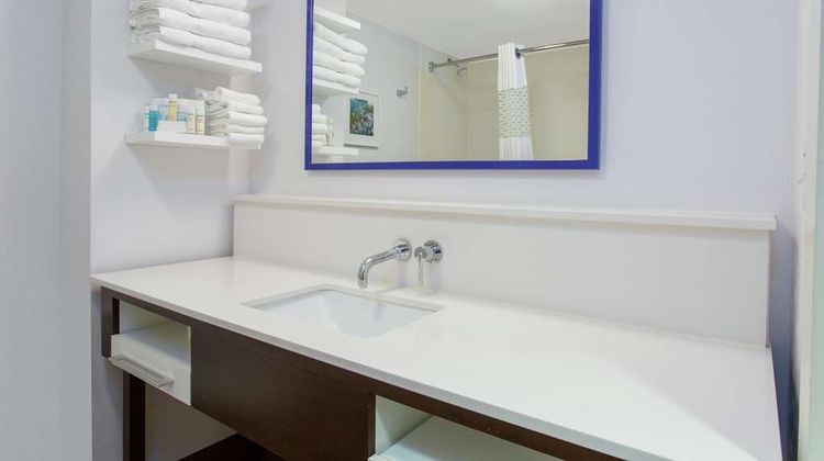 Hampton Inn & Suites-Albany Arpt Room
