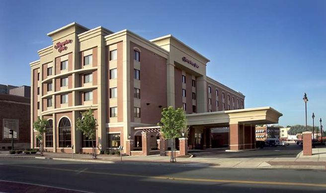 Hampton Inn Schenectady Exterior