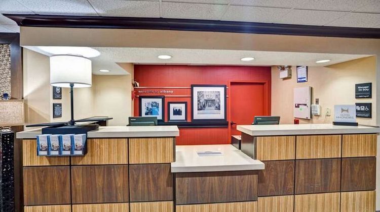 Hampton Inn Albany-Wolf Rd (Airport) Lobby
