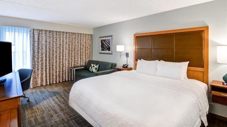 Hampton Inn Albany-Wolf Rd (Airport) Room