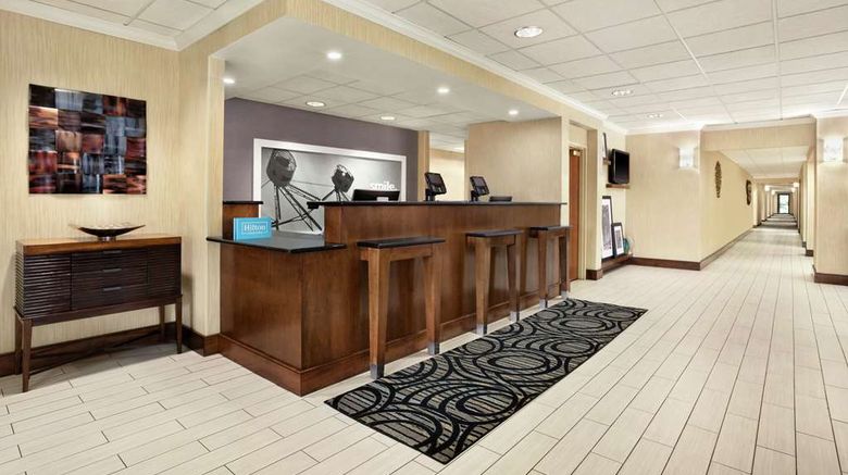 <b>Hampton Inn Ashland Lobby</b>. Images powered by <a href="https://iceportal.shijigroup.com/" title="IcePortal" target="_blank">IcePortal</a>.