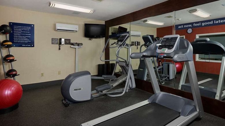 <b>Hampton Inn Alamogordo Health</b>. Images powered by <a href="https://iceportal.shijigroup.com/" title="IcePortal" target="_blank">IcePortal</a>.