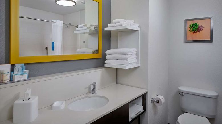 <b>Hampton Inn Alamogordo Room</b>. Images powered by <a href="https://iceportal.shijigroup.com/" title="IcePortal" target="_blank">IcePortal</a>.