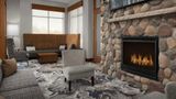 Hilton Garden Inn - Cedar Falls Lobby