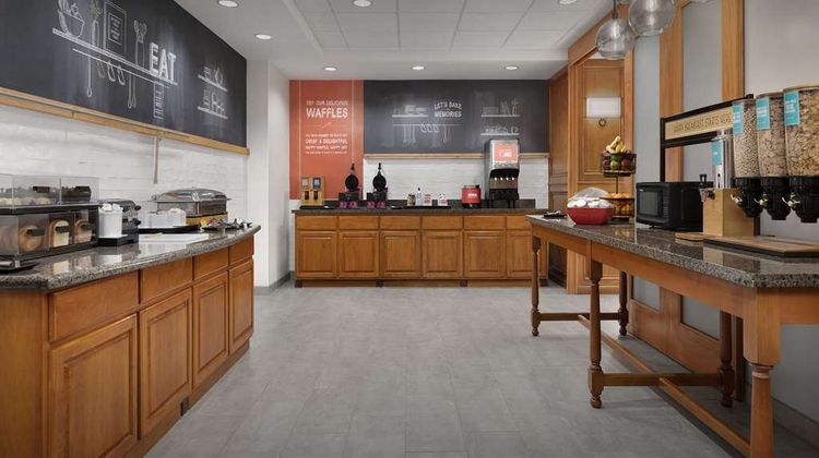 Hampton Inn Waterloo Restaurant