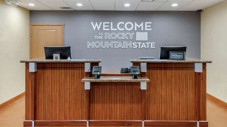 <b>Hampton Inn Alamosa CO Lobby</b>. Images powered by <a href="https://iceportal.shijigroup.com/" title="IcePortal" target="_blank">IcePortal</a>.