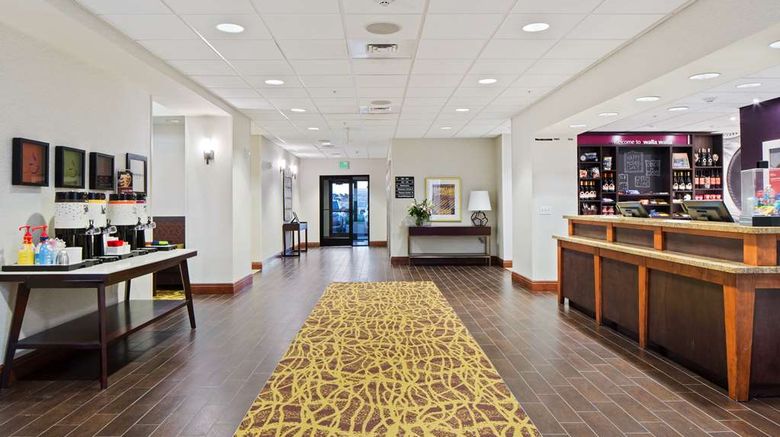 <b>Hampton Inn & Suites Walla Walla Lobby</b>. Images powered by <a href="https://iceportal.shijigroup.com/" title="IcePortal" target="_blank">IcePortal</a>.