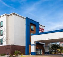 Hampton Inn & Suites Tomball Exterior