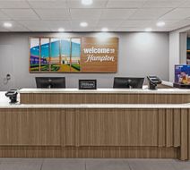 Hampton Inn & Suites Tomball Lobby
