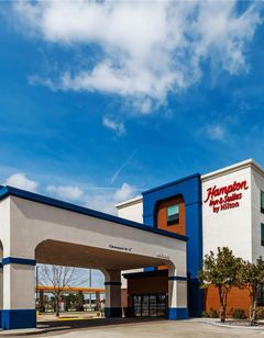 Hampton Inn & Suites Tomball