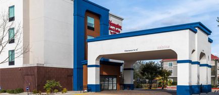 Hampton Inn & Suites Tomball Exterior
