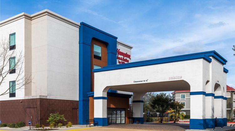 Hampton Inn & Suites Tomball Exterior