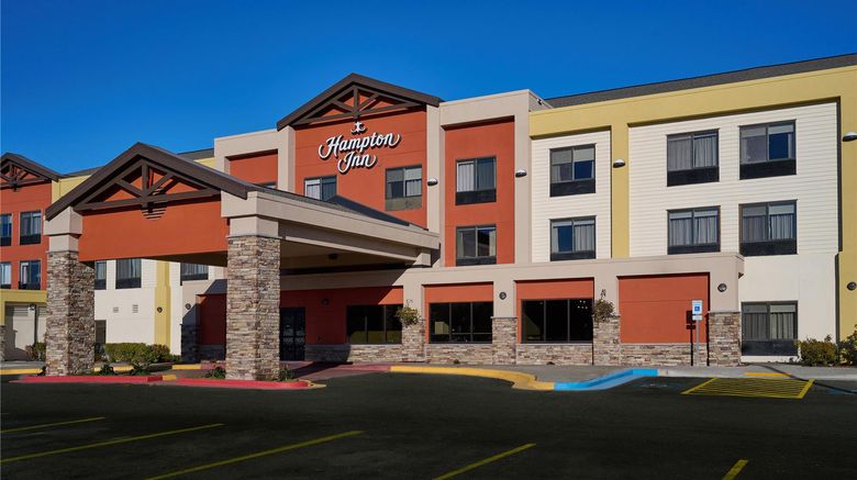 <b>Hampton Inn Anchorage Exterior</b>. Images powered by <a href="https://iceportal.shijigroup.com/" title="IcePortal" target="_blank">IcePortal</a>.