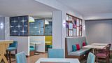 <b>Hampton Inn Anchorage Lobby</b>. Images powered by <a href="https://iceportal.shijigroup.com/" title="IcePortal" target="_blank">IcePortal</a>.