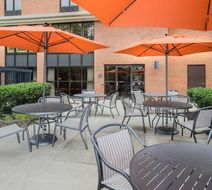 Hampton Inn & Suites Annapolis Exterior
