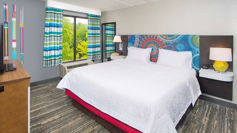 <b>Hampton Inn & Suites Annapolis Other</b>. Images powered by <a href="https://iceportal.shijigroup.com/" title="IcePortal" target="_blank">IcePortal</a>.