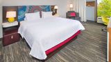 <b>Hampton Inn & Suites Annapolis Room</b>. Images powered by <a href="https://iceportal.shijigroup.com/" title="IcePortal" target="_blank">IcePortal</a>.