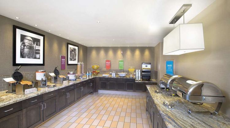 Hampton Inn & Suites Annapolis Restaurant