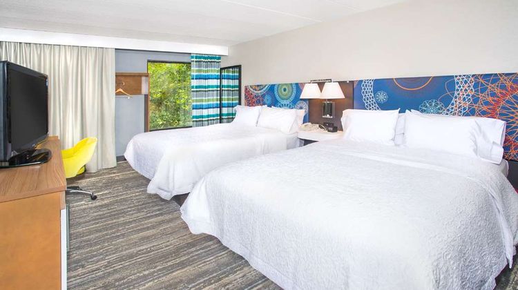Hampton Inn & Suites Annapolis Room
