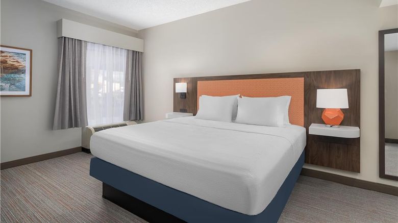 <b>Hampton Inn Altoona Room</b>. Images powered by <a href="https://iceportal.shijigroup.com/" title="IcePortal" target="_blank">IcePortal</a>.