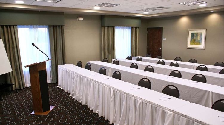 Hampton Inn & Suites Waterfront Meeting