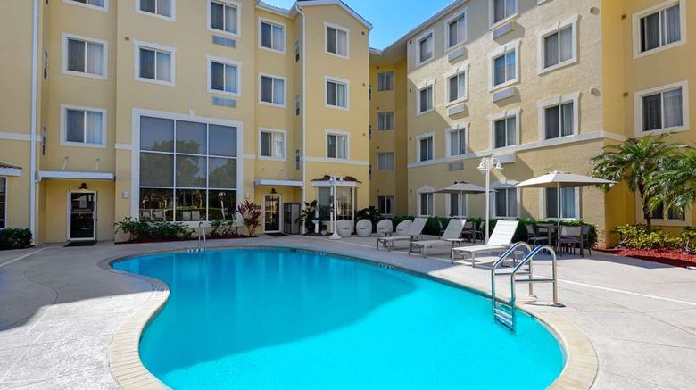 <b>Homewood Suites by Hilton Bonita Springs Pool</b>. Images powered by <a href="https://iceportal.shijigroup.com/" title="IcePortal" target="_blank">IcePortal</a>.