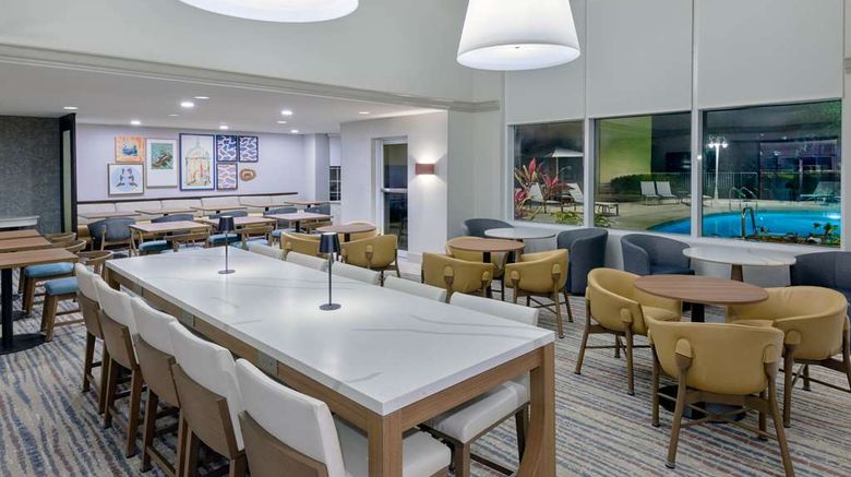<b>Homewood Suites by Hilton Bonita Springs Lobby</b>. Images powered by <a href="https://iceportal.shijigroup.com/" title="IcePortal" target="_blank">IcePortal</a>.