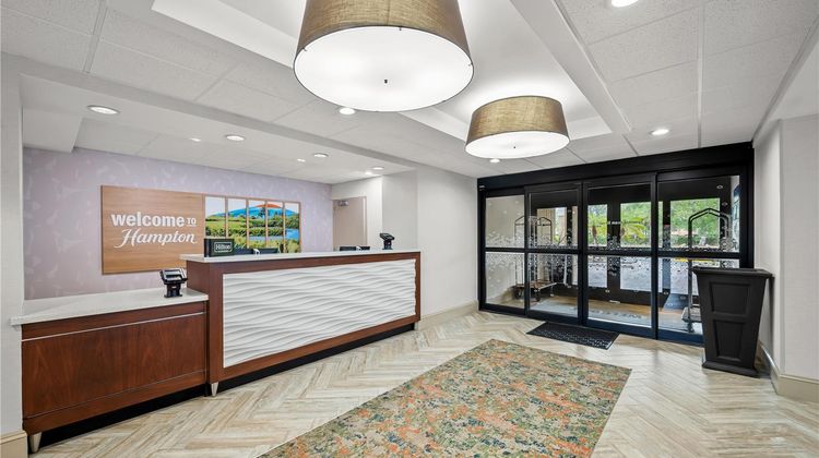 Hampton Inn Naples I-75 Lobby