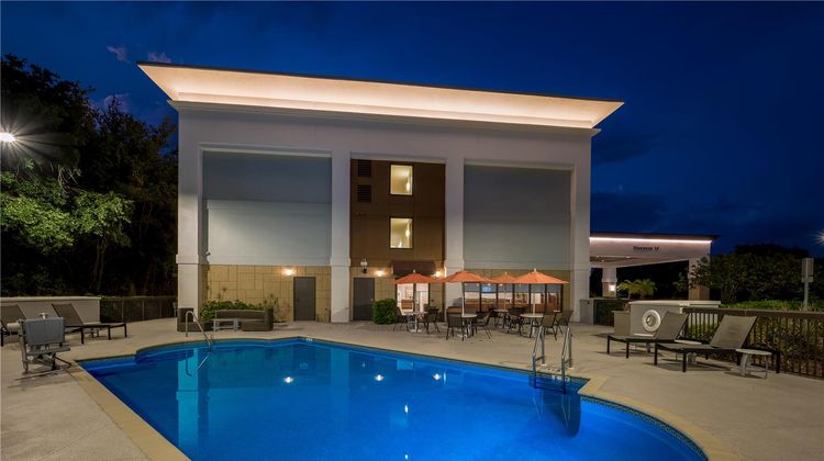 Hampton Inn Naples I-75 Pool