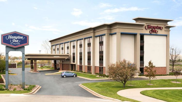 Hampton Inn Appleton-Fox River Mall Exterior