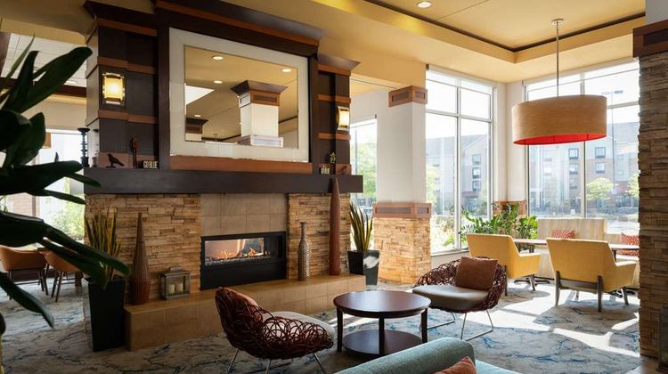 Hilton Garden Inn Ann Arbor Lobby