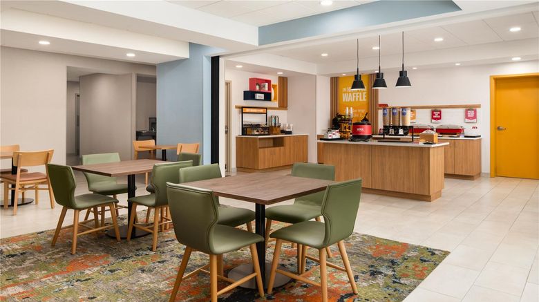 <b>Hampton Inn Neptune/Wall Restaurant</b>. Images powered by <a href="https://iceportal.shijigroup.com/" title="IcePortal" target="_blank">IcePortal</a>.