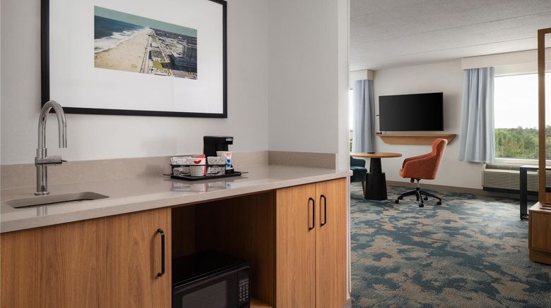 <b>Hampton Inn Neptune/Wall Other</b>. Images powered by <a href="https://iceportal.shijigroup.com/" title="IcePortal" target="_blank">IcePortal</a>.