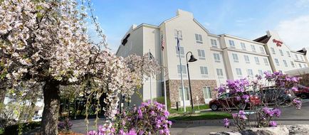 Hampton Inn Nashua Exterior